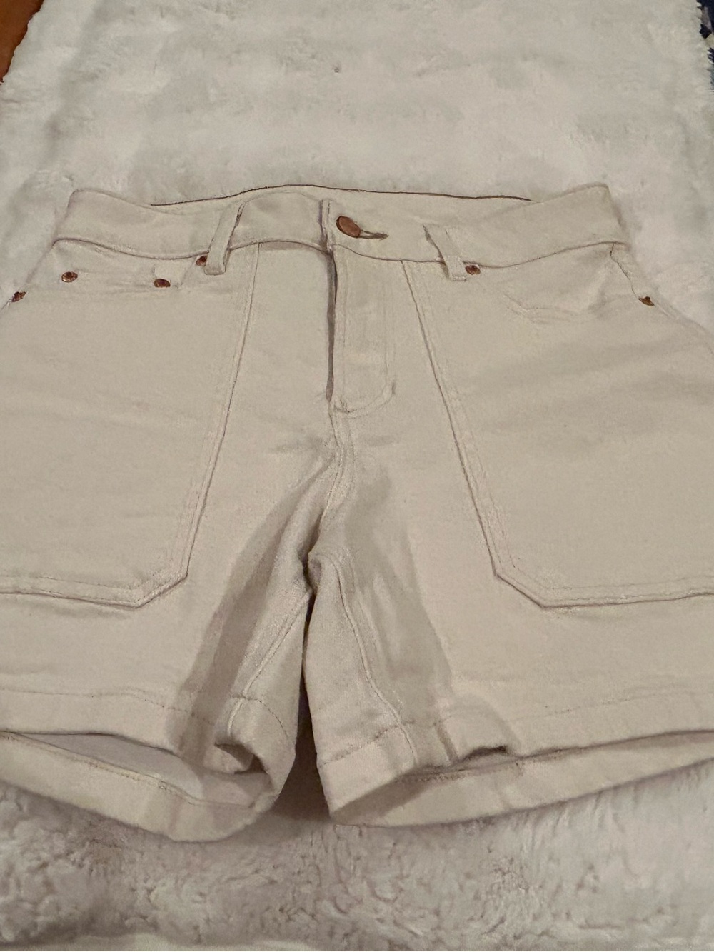 L.L. Bean Women’s Cream Utility Jean Shorts